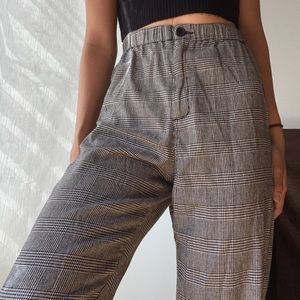 Brandy Melville Plaid Tildens